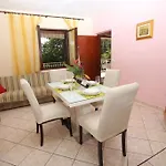 Bareta