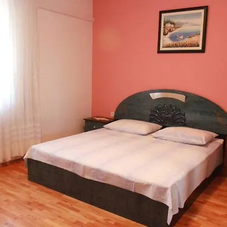 Apartment Bareta *